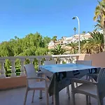 Paradise Court 29 Wifi Pool 아파트 아데제